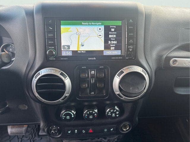 2017 JEEP Wrangler - Thumbnail 12