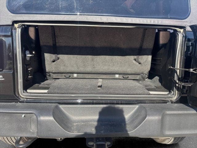 2022 JEEP Wrangler - Thumbnail 16