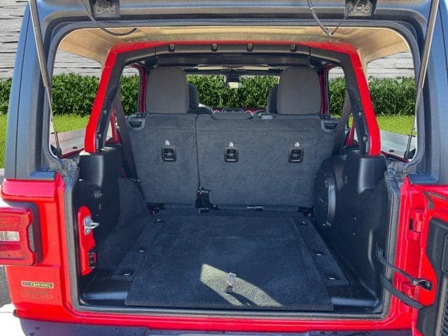 2020 JEEP Wrangler - Thumbnail 19