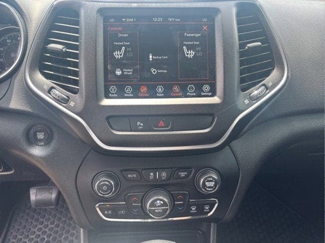 2019 JEEP Cherokee - Thumbnail 16