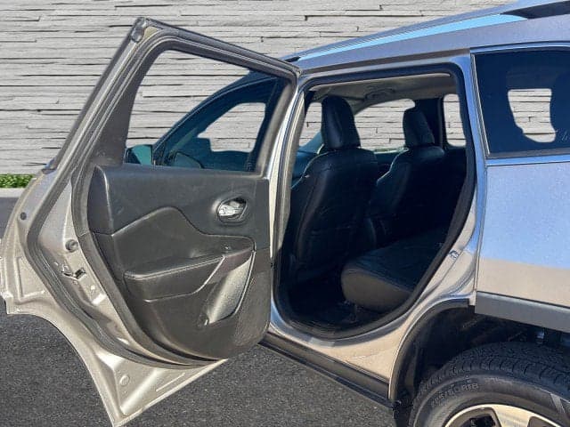 2019 JEEP Cherokee - Thumbnail 16