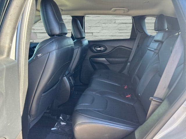 2019 JEEP Cherokee - Thumbnail 17