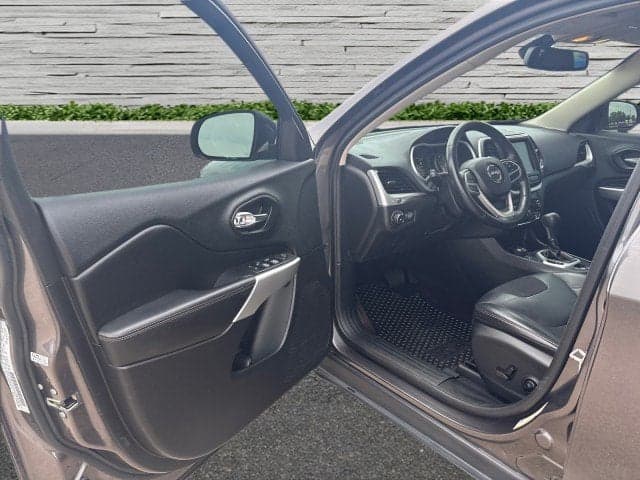 2018 JEEP Cherokee - Thumbnail 16