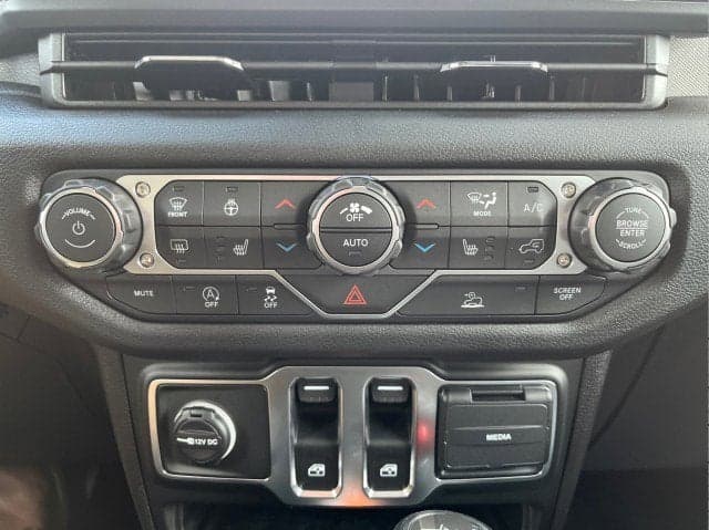 2026 JEEP Wrangler - Thumbnail 20