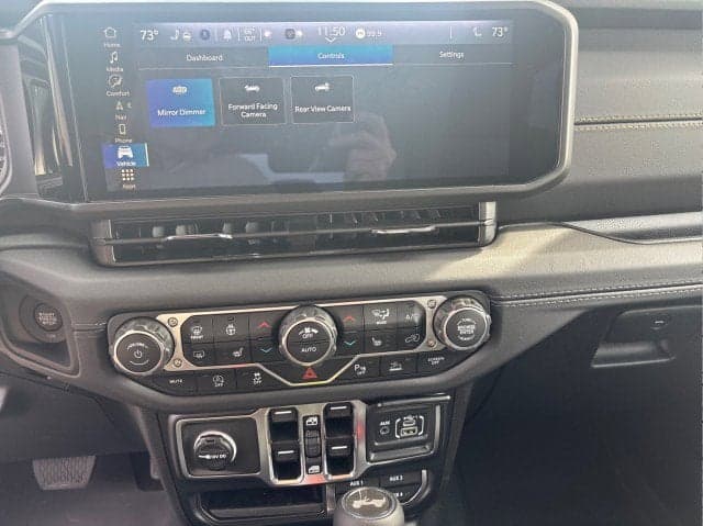 2026 JEEP Wrangler Sahara - Thumbnail 16