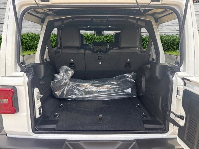 2026 JEEP Wrangler Sahara - Thumbnail 22