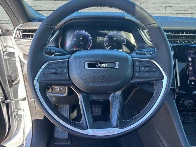 2025 JEEP Grand Cherokee - Thumbnail 12