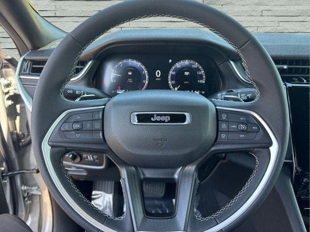 2025 JEEP Grand Cherokee - Thumbnail 12