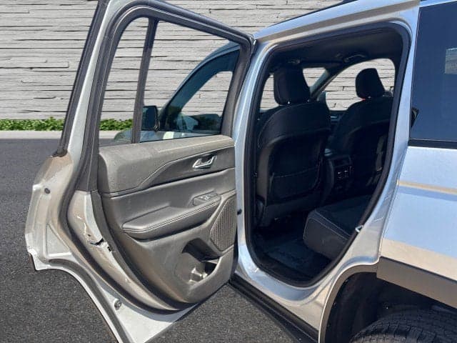 2025 JEEP Grand Cherokee - Thumbnail 16