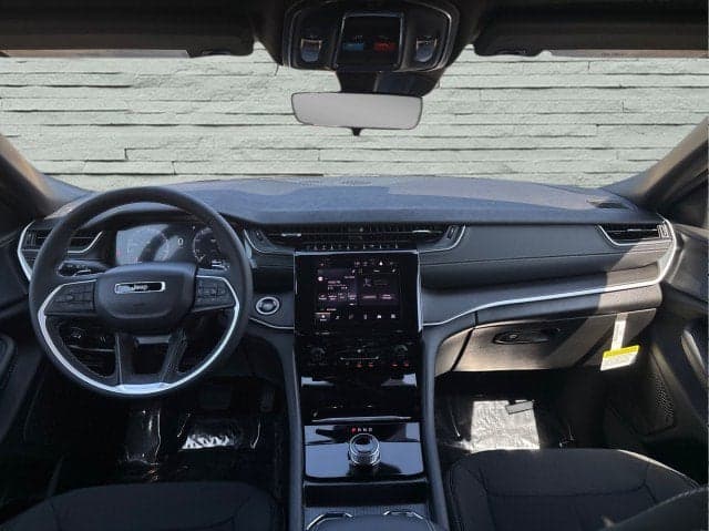 2025 JEEP Grand Cherokee - Thumbnail 18