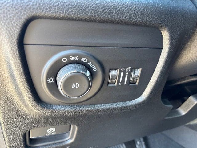 2025 JEEP Grand Cherokee - Thumbnail 10