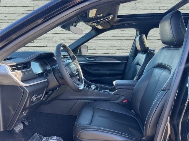 2025 JEEP Grand Cherokee - Thumbnail 9