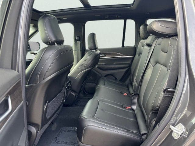 2025 JEEP Grand Cherokee - Thumbnail 17