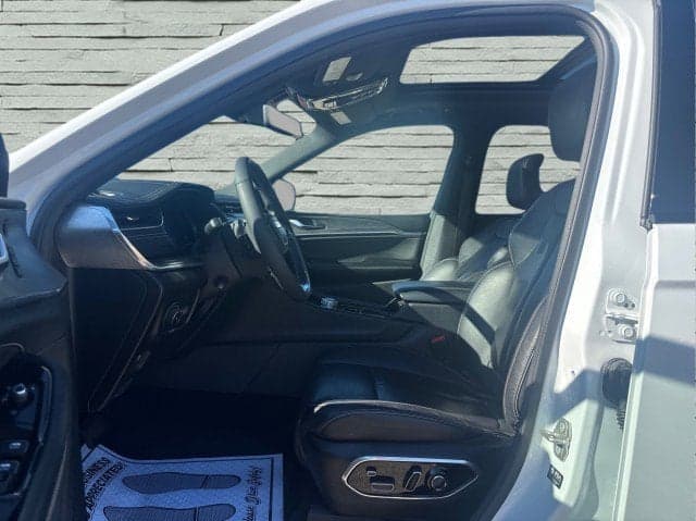 2023 JEEP Grand Cherokee - Thumbnail 11