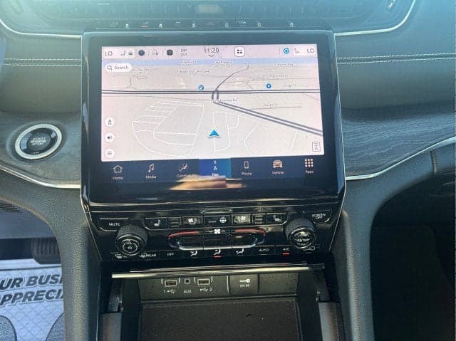 2023 JEEP Grand Cherokee - Thumbnail 18