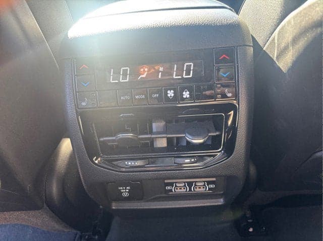 2023 JEEP Grand Cherokee - Thumbnail 24