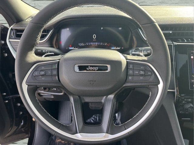 2025 JEEP Grand Cherokee L - Thumbnail 11