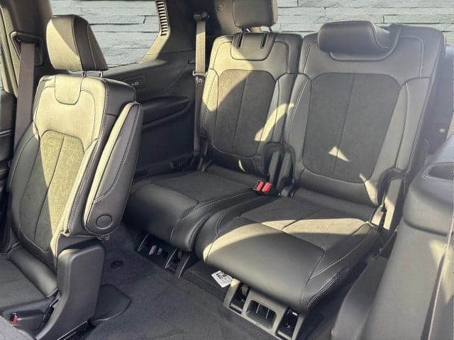 2025 JEEP Grand Cherokee L - Thumbnail 18