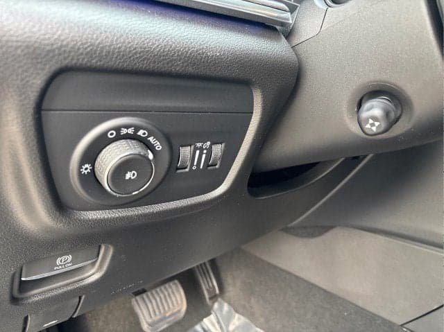 2025 JEEP Grand Cherokee L - Thumbnail 11