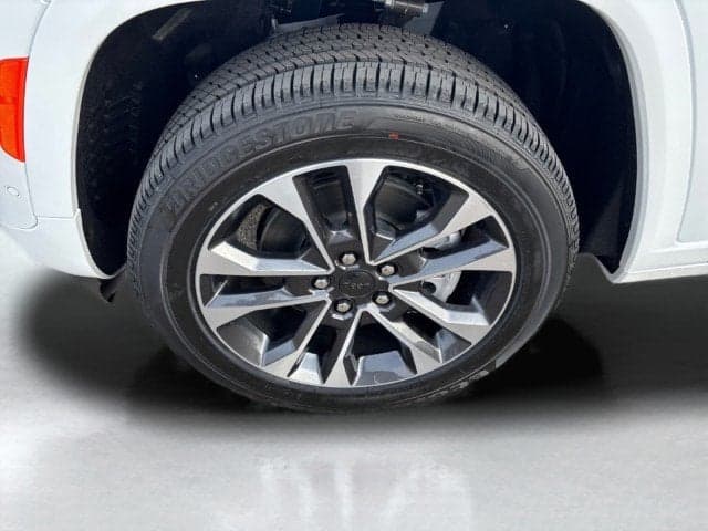 2025 JEEP Grand Cherokee L - Thumbnail 33