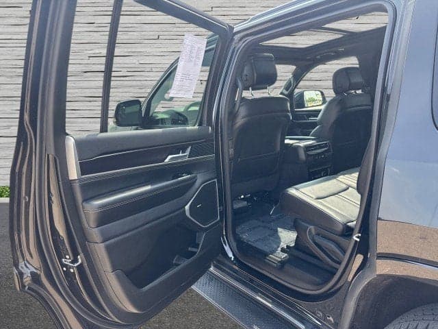 2024 JEEP Wagoneer - Thumbnail 22