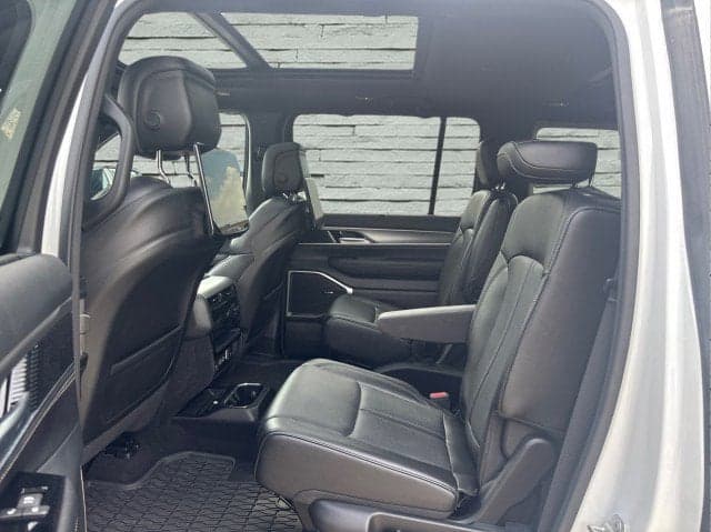 2024 JEEP Wagoneer - Thumbnail 16