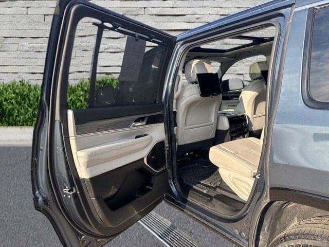 2023 JEEP Wagoneer - Thumbnail 20
