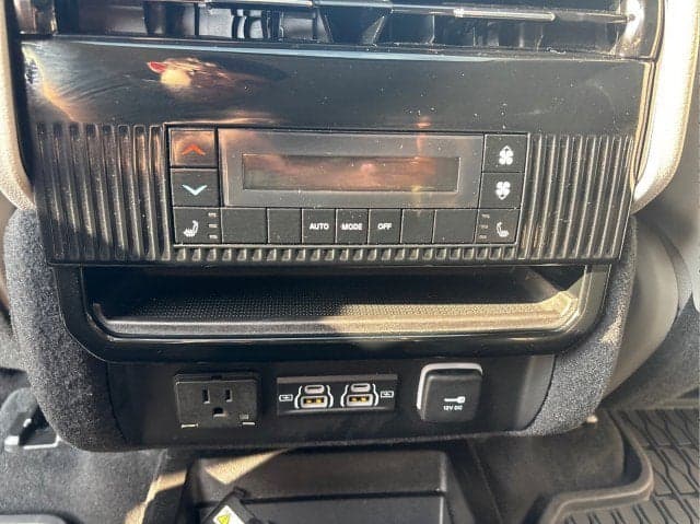 2023 JEEP Wagoneer - Thumbnail 24