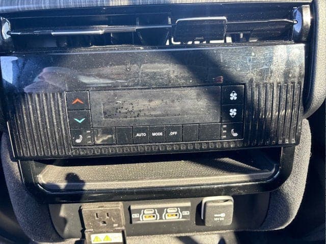 2023 JEEP Wagoneer - Thumbnail 22