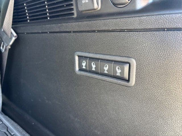 2023 JEEP Wagoneer - Thumbnail 26