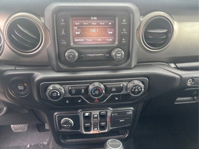 2020 JEEP Gladiator - Thumbnail 13