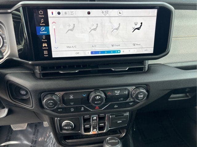 2026 JEEP Gladiator - Thumbnail 13