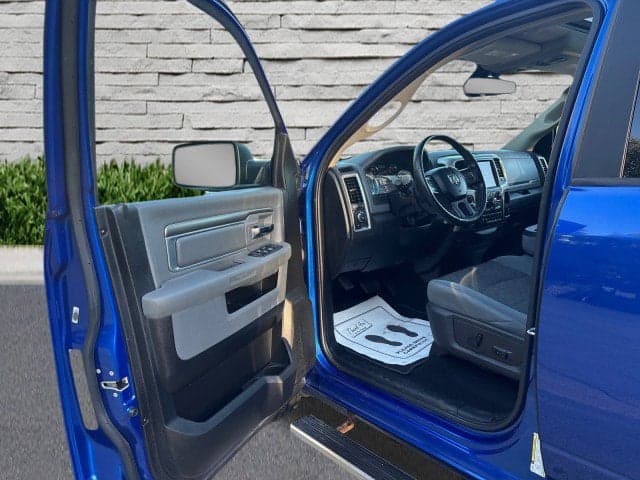 2019 RAM 1500 - Thumbnail 11