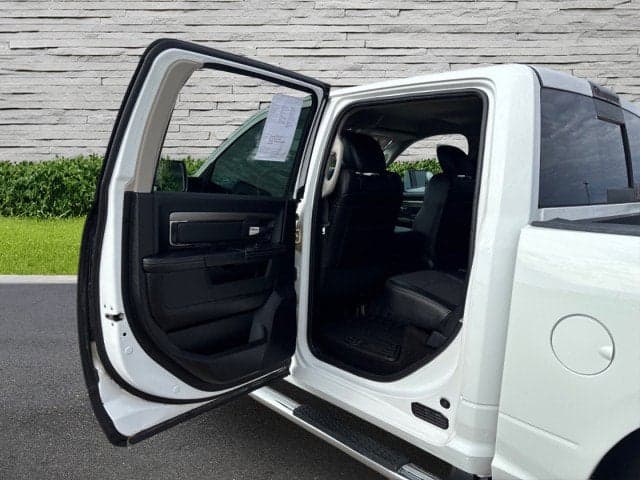 2017 RAM 1500 - Thumbnail 16