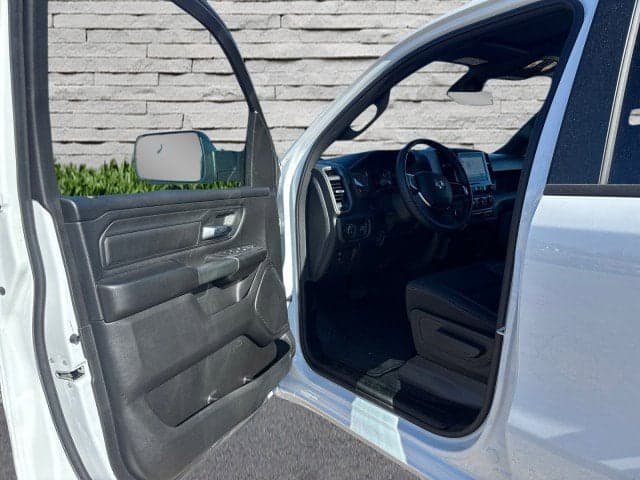 2025 RAM 1500 - Thumbnail 10