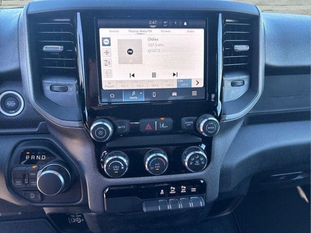 2025 RAM 1500 - Thumbnail 14