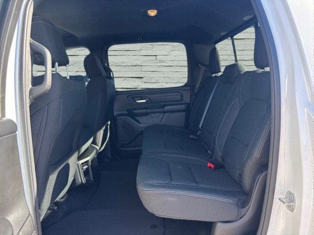 2025 RAM 1500 - Thumbnail 17