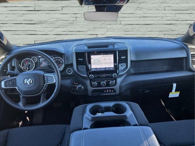 2025 RAM 1500 - Thumbnail 18