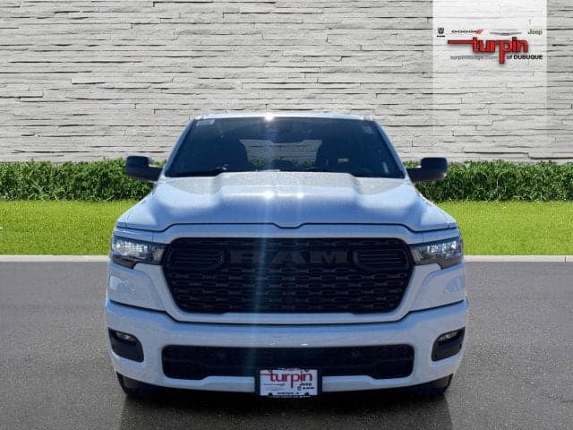 2025 RAM 1500 - Thumbnail 8