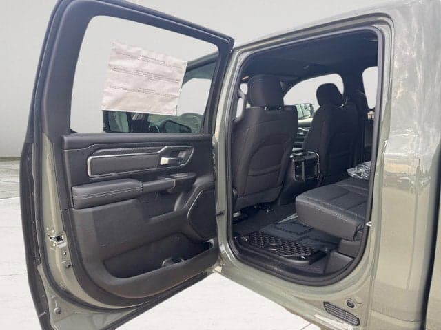 2026 RAM 1500 - Thumbnail 18