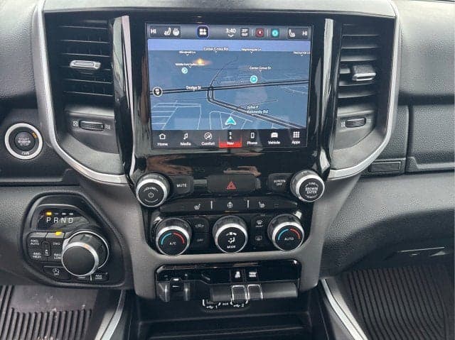 2023 RAM 1500 - Thumbnail 13