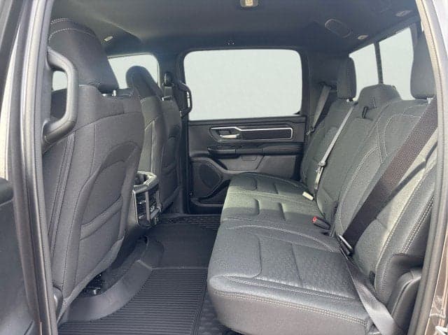2026 RAM 1500 - Thumbnail 23