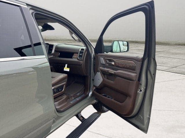 2026 RAM 1500 - Thumbnail 27