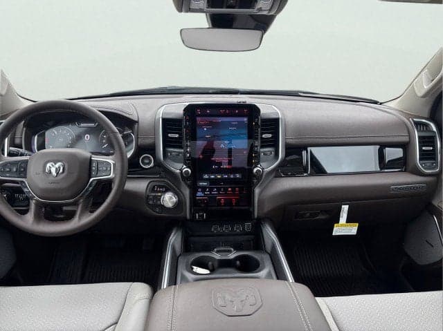 2026 RAM 1500 Laramie - Thumbnail 20