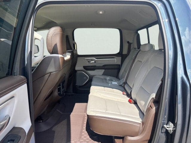 2026 RAM 1500 Laramie - Thumbnail 17