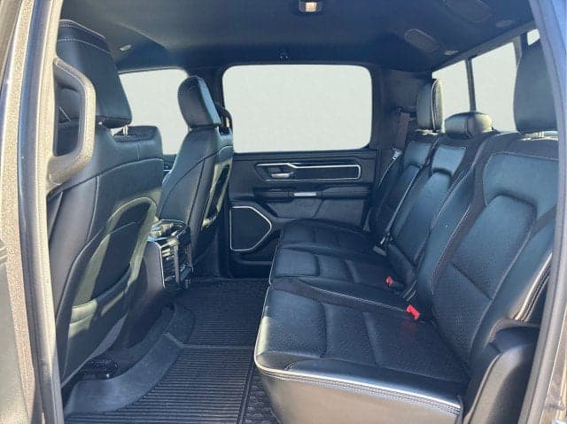 2022 RAM 1500 - Thumbnail 16
