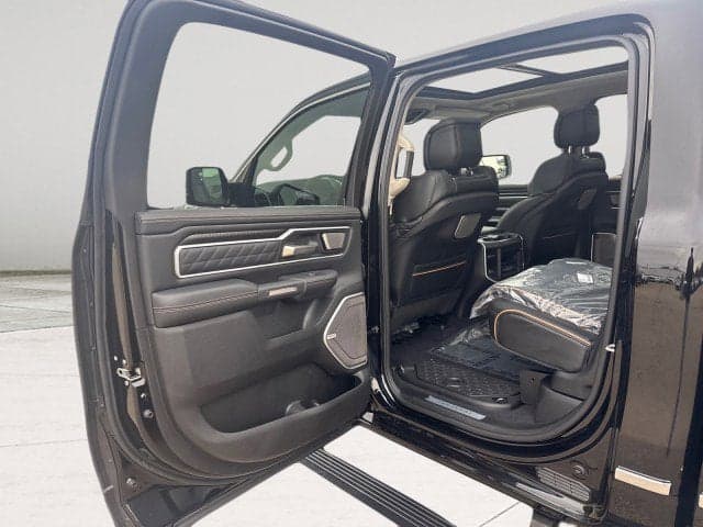 2026 RAM 1500 - Thumbnail 25