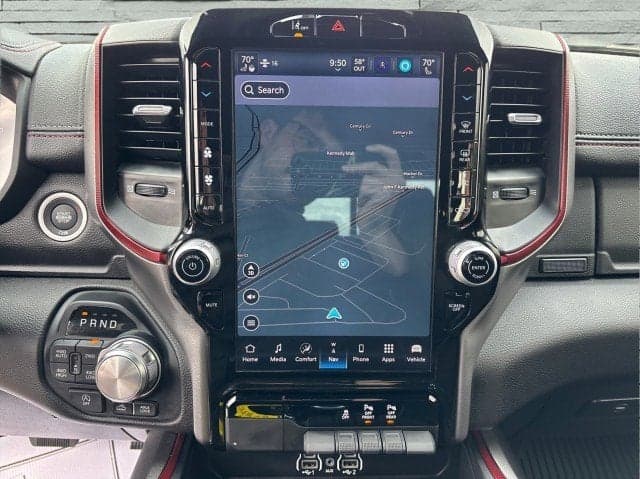 2025 RAM 1500  Rebel - Thumbnail 13