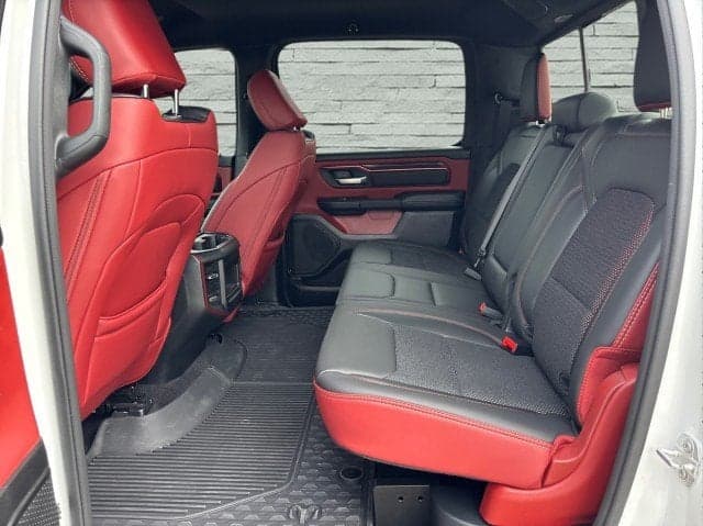 2025 RAM 1500  Rebel - Thumbnail 15