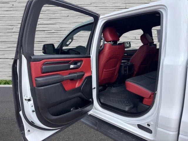 2025 RAM 1500  Rebel - Thumbnail 18